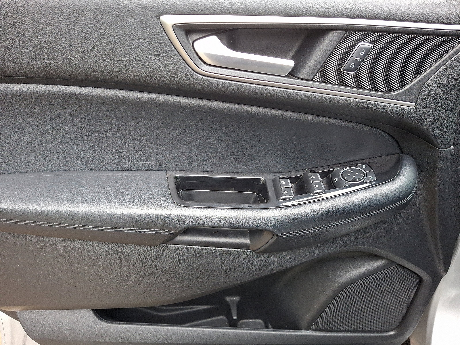 Used 2016 Ford Edge SEL w/ Equipment Group 201A image 15