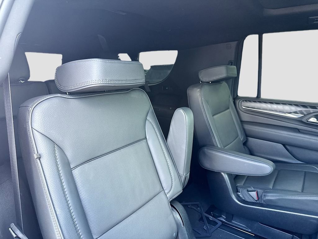 Used 2024 GMC Yukon XL Denali image 28