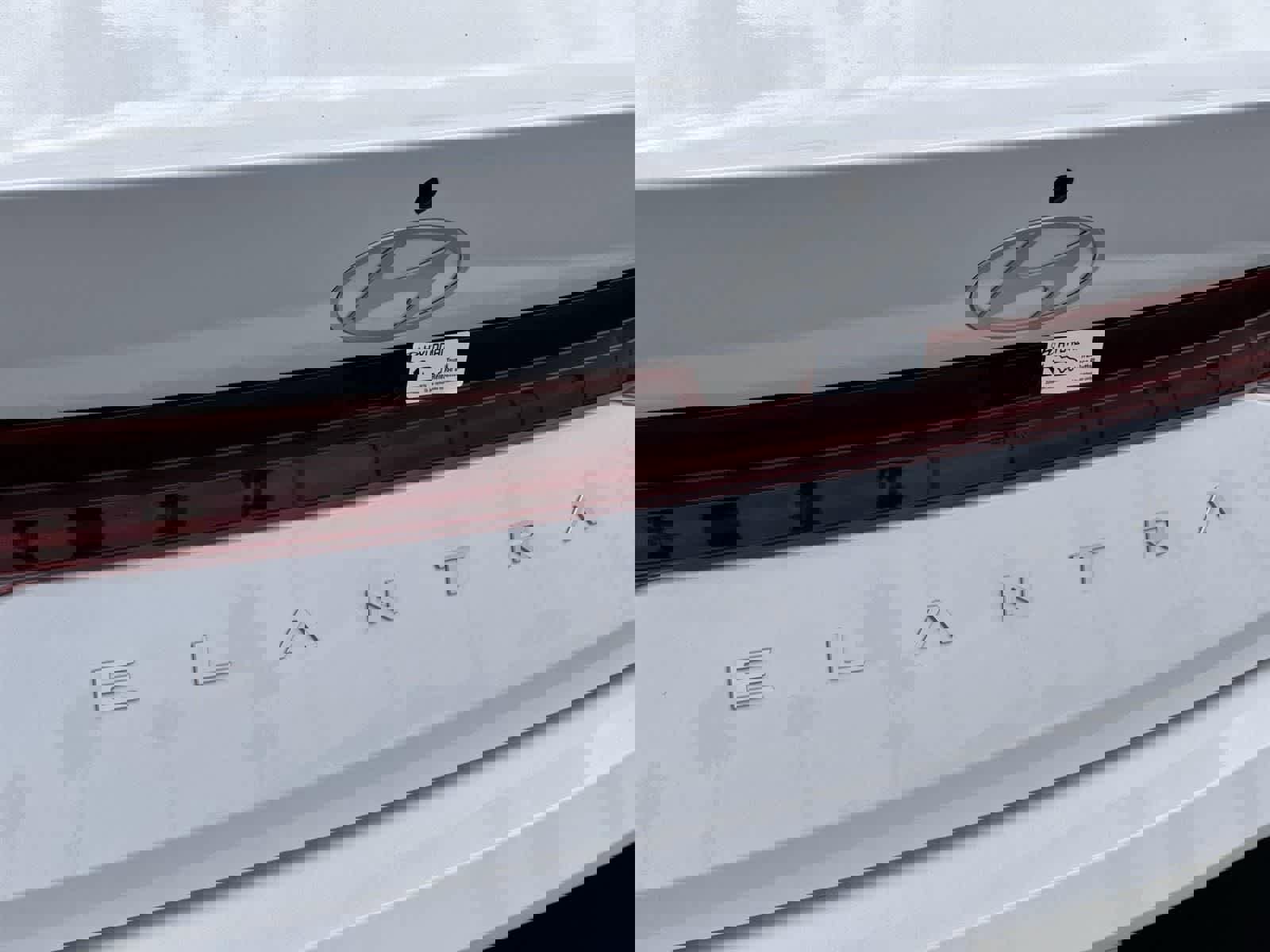 Certified 2025 Hyundai Elantra SEL image 36