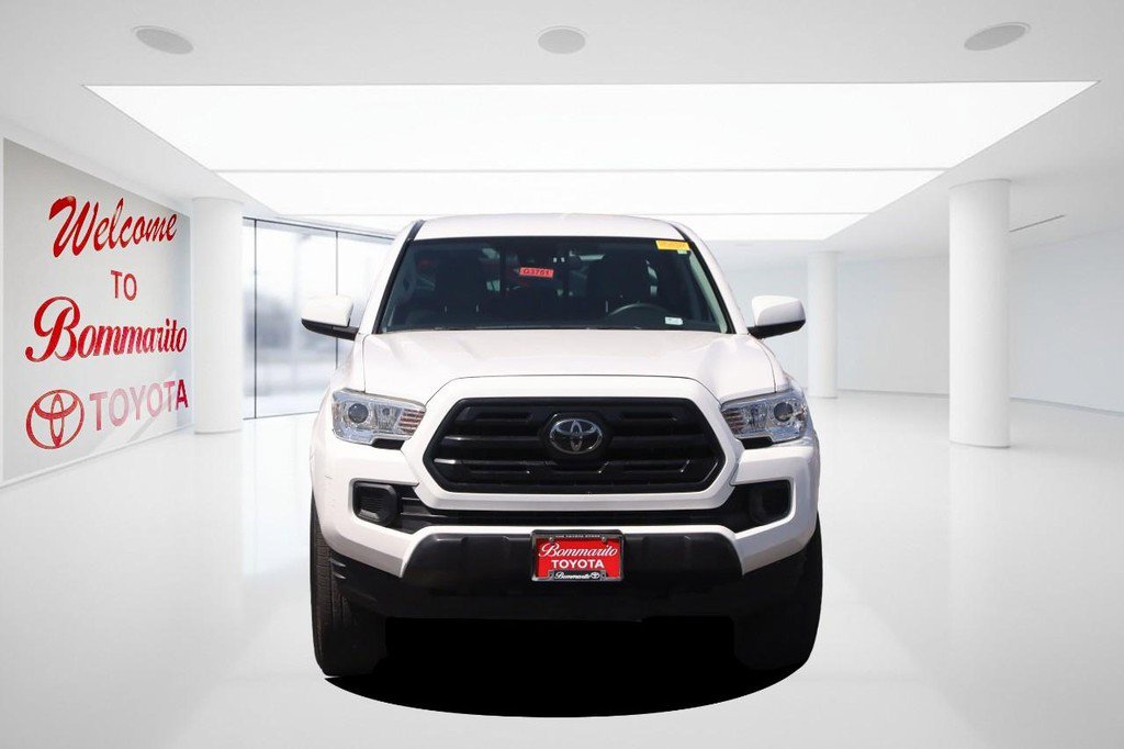 Used 2018 Toyota Tacoma SR AWD/4WD image 4