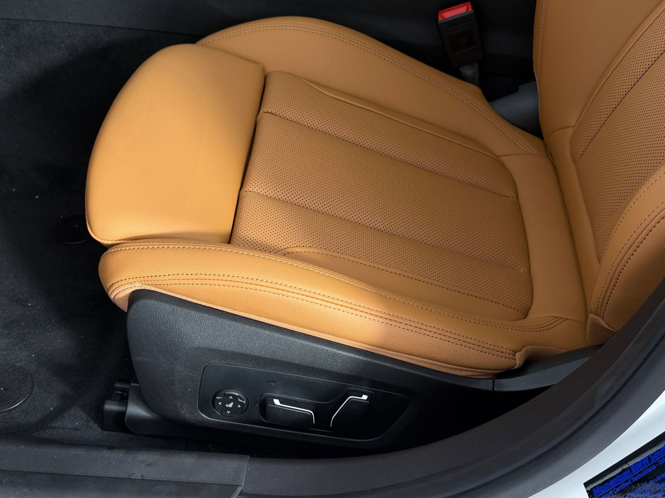 New 2026 BMW 330i Sedan w/ Convenience Package RWD image 13