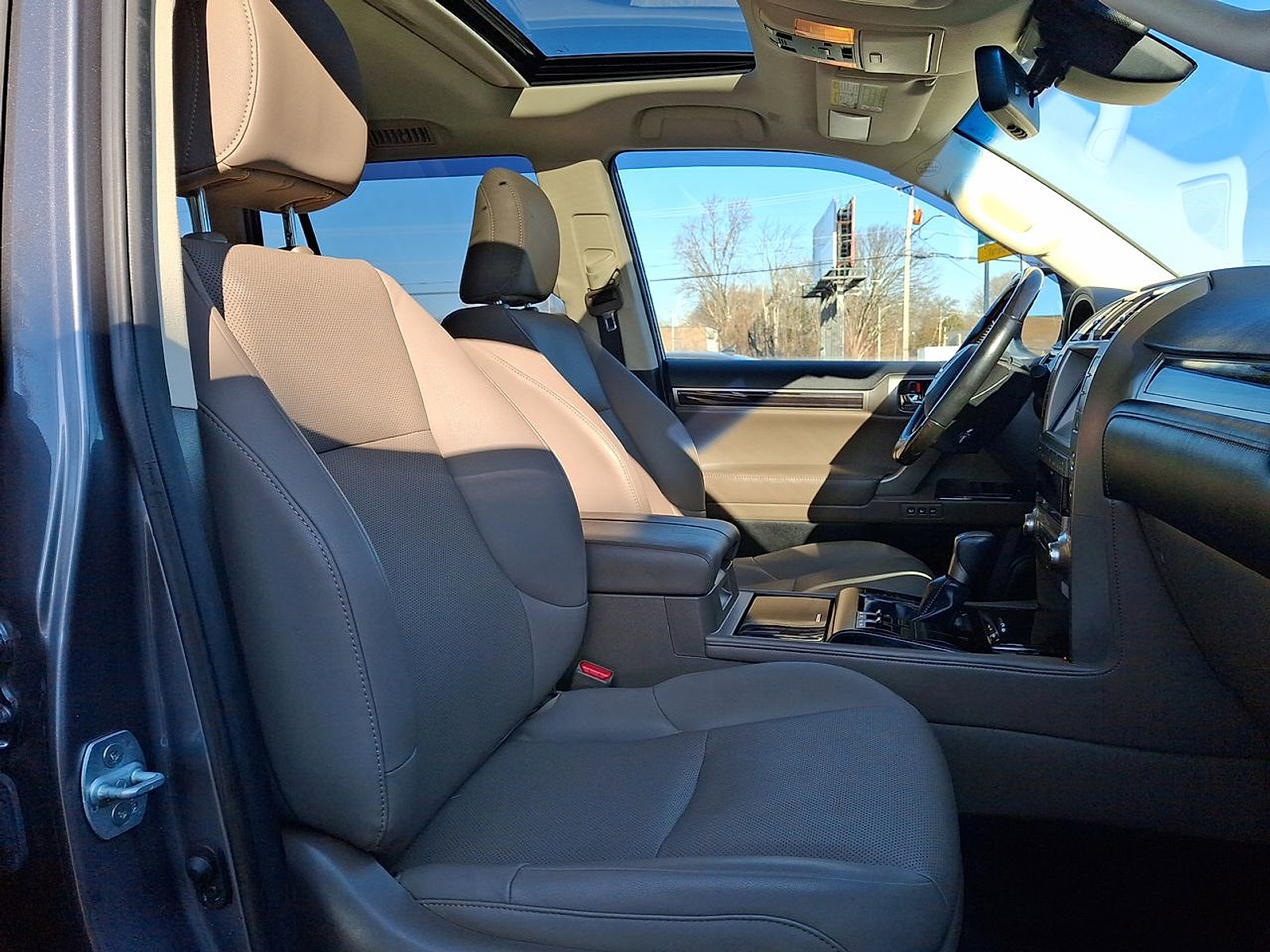 Used 2020 Lexus GX 460 Premium image 30