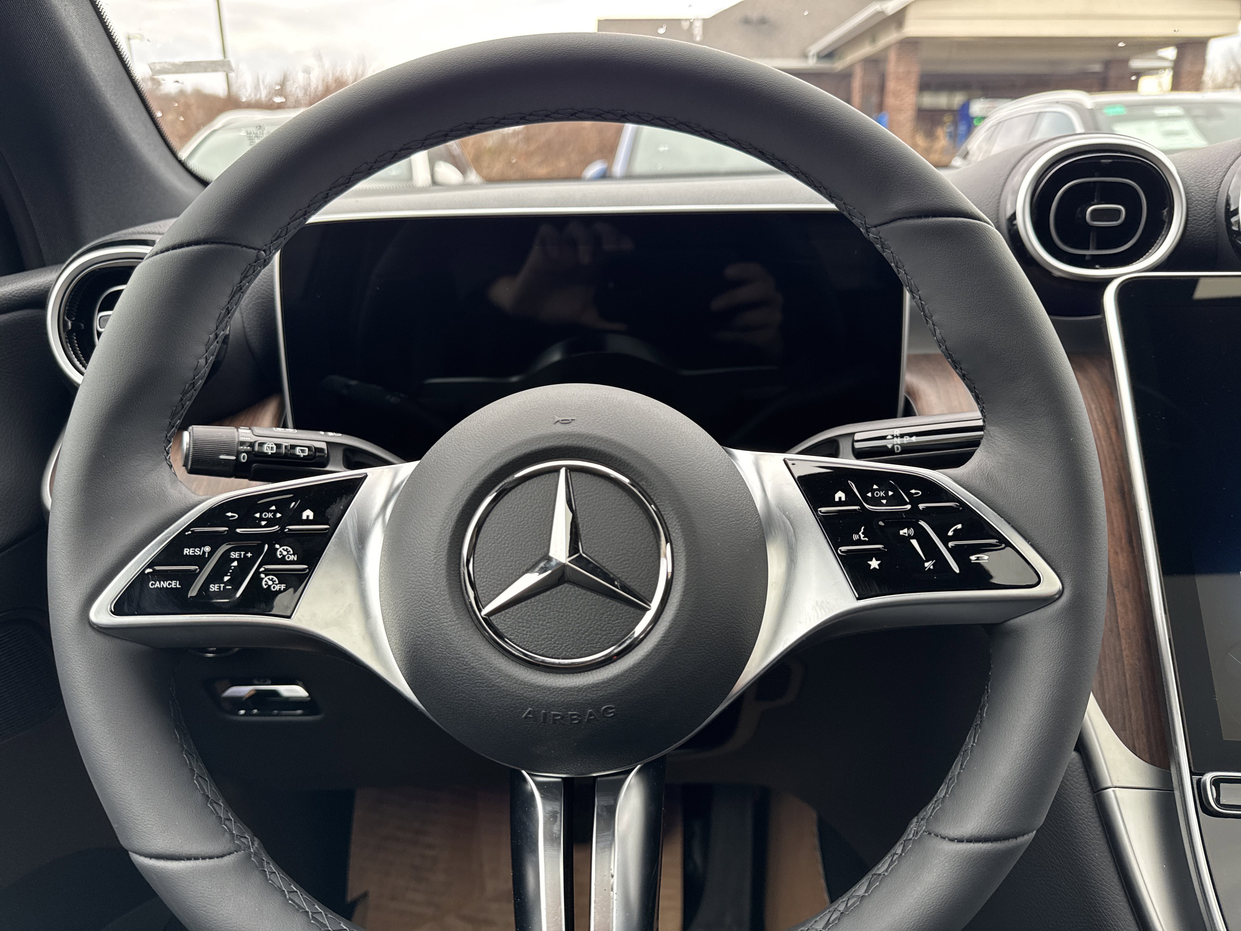 Used 2026 Mercedes-Benz GLC 300 4MATIC image 13