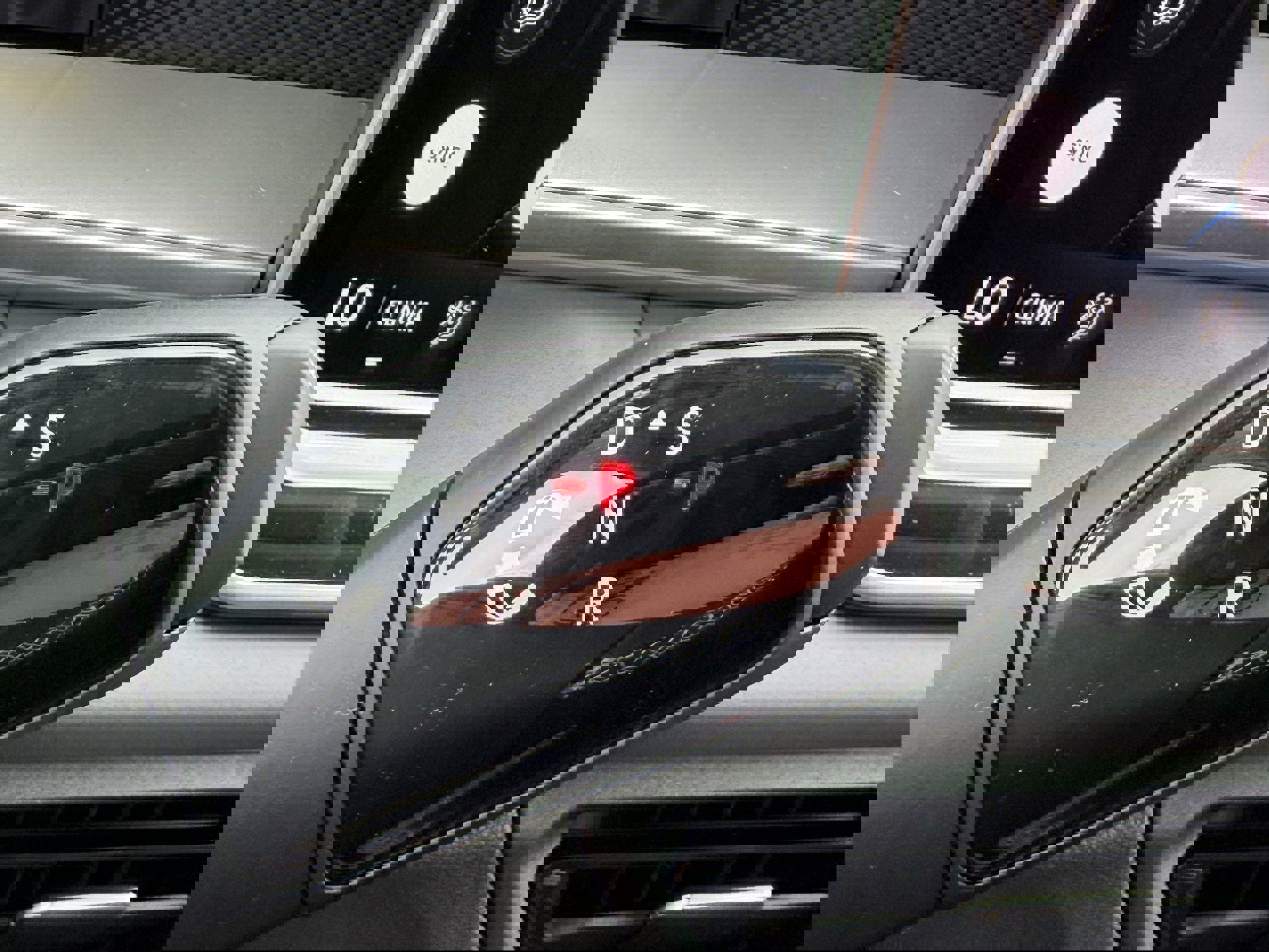 New 2026 Volkswagen Tiguan SE image 27