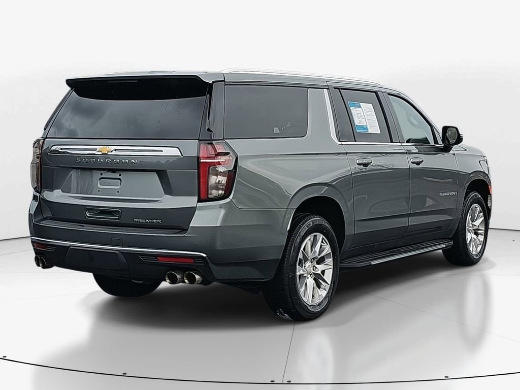 Used 2023 Chevrolet Suburban Premier image 5