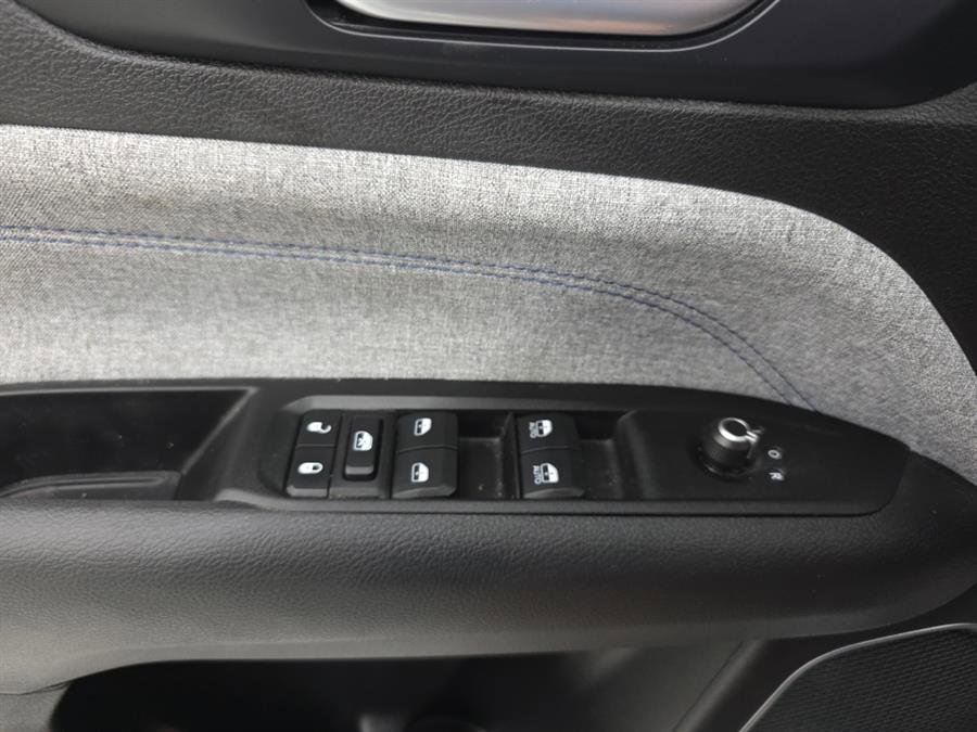 Used 2022 Jeep Compass Latitude image 29