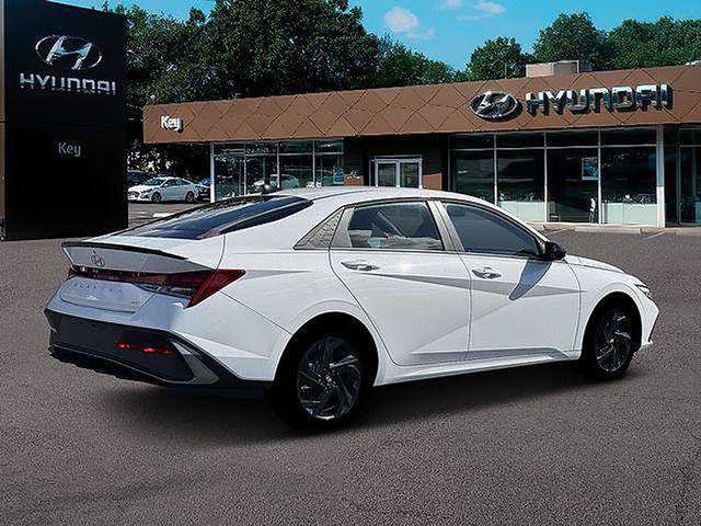 New 2026 Hyundai Elantra SEL FWD image 10