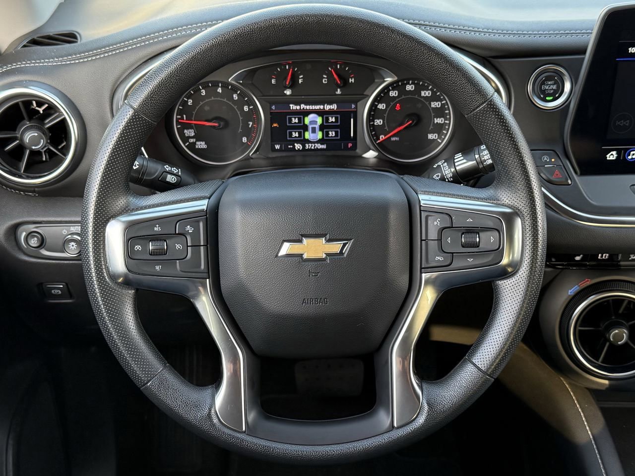 Certified 2025 Chevrolet Blazer LT FWD image 12