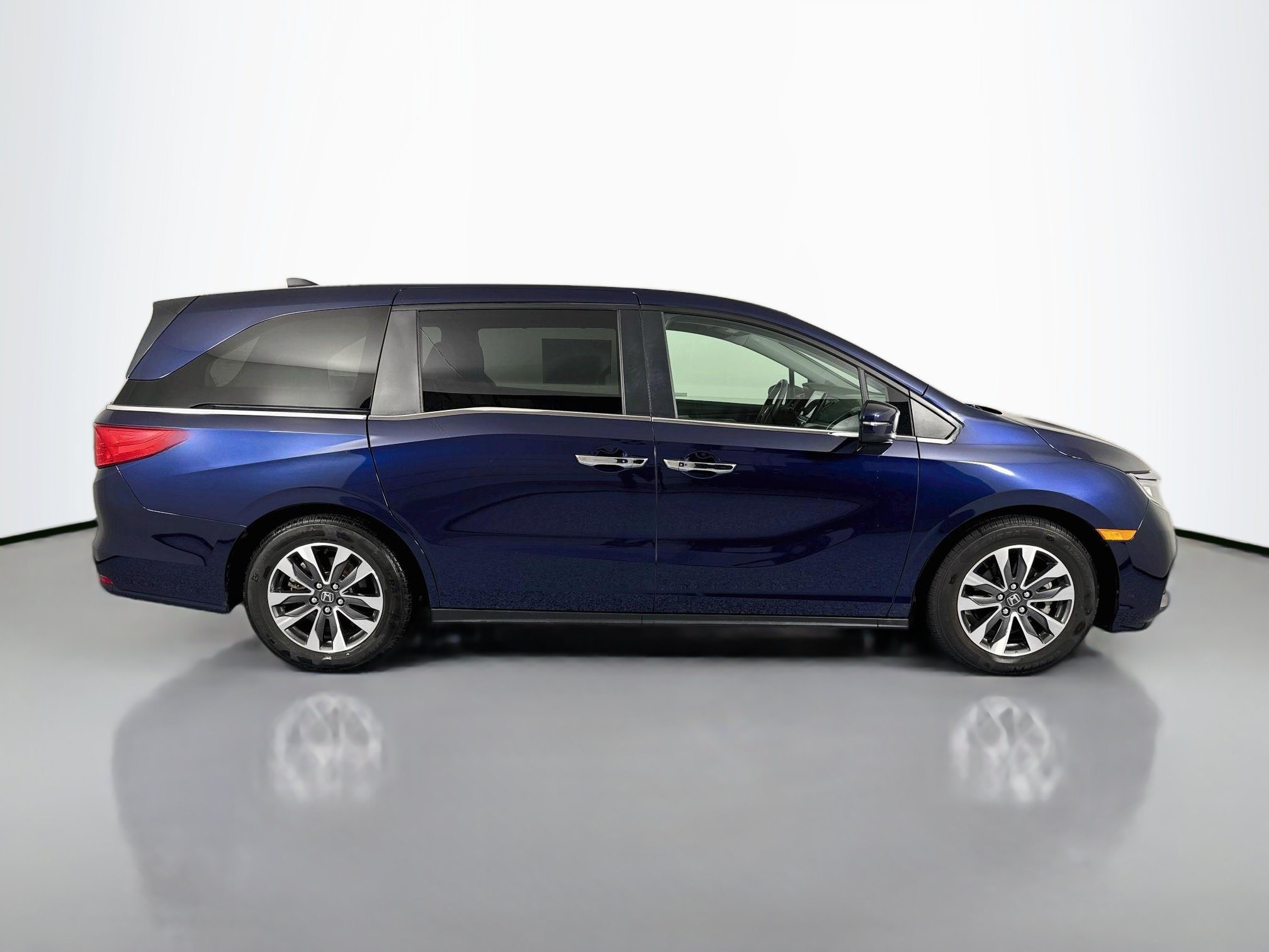Certified 2023 Honda Odyssey EX-L image 4