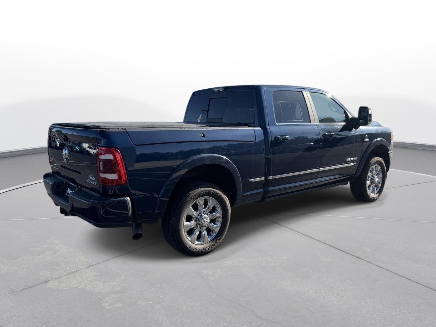 Used 2024 RAM 3500 Limited AWD/4WD image 4