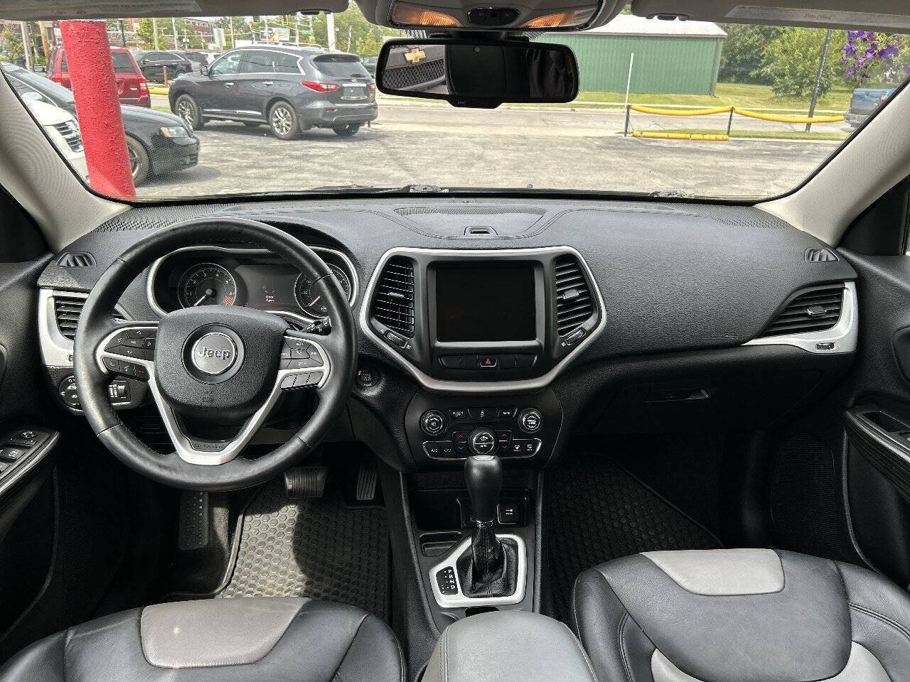 Used 2014 Jeep Cherokee Limited FWD image 12