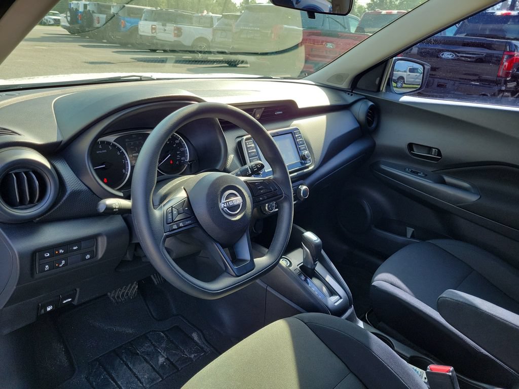 Used 2024 Nissan Kicks S FWD image 21