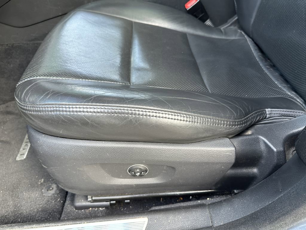 Used 2015 Hyundai Equus Signature RWD image 18