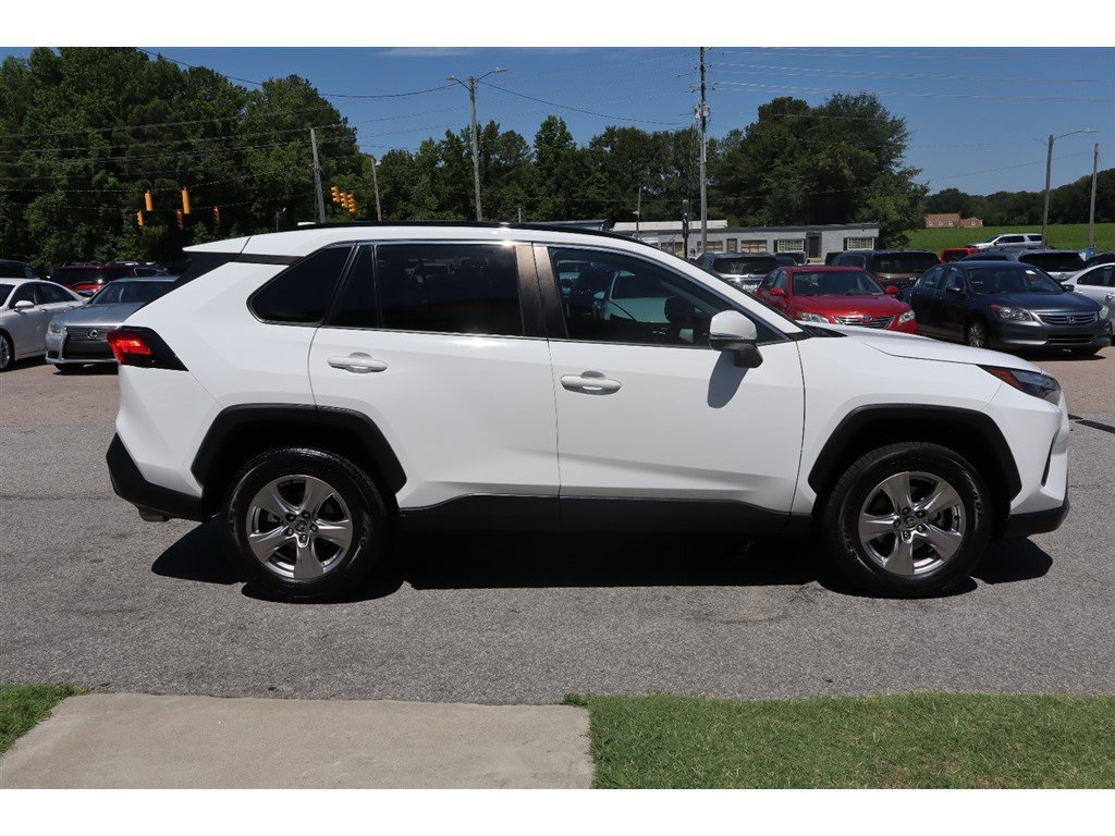Used 2023 Toyota RAV4 XLE FWD image 8