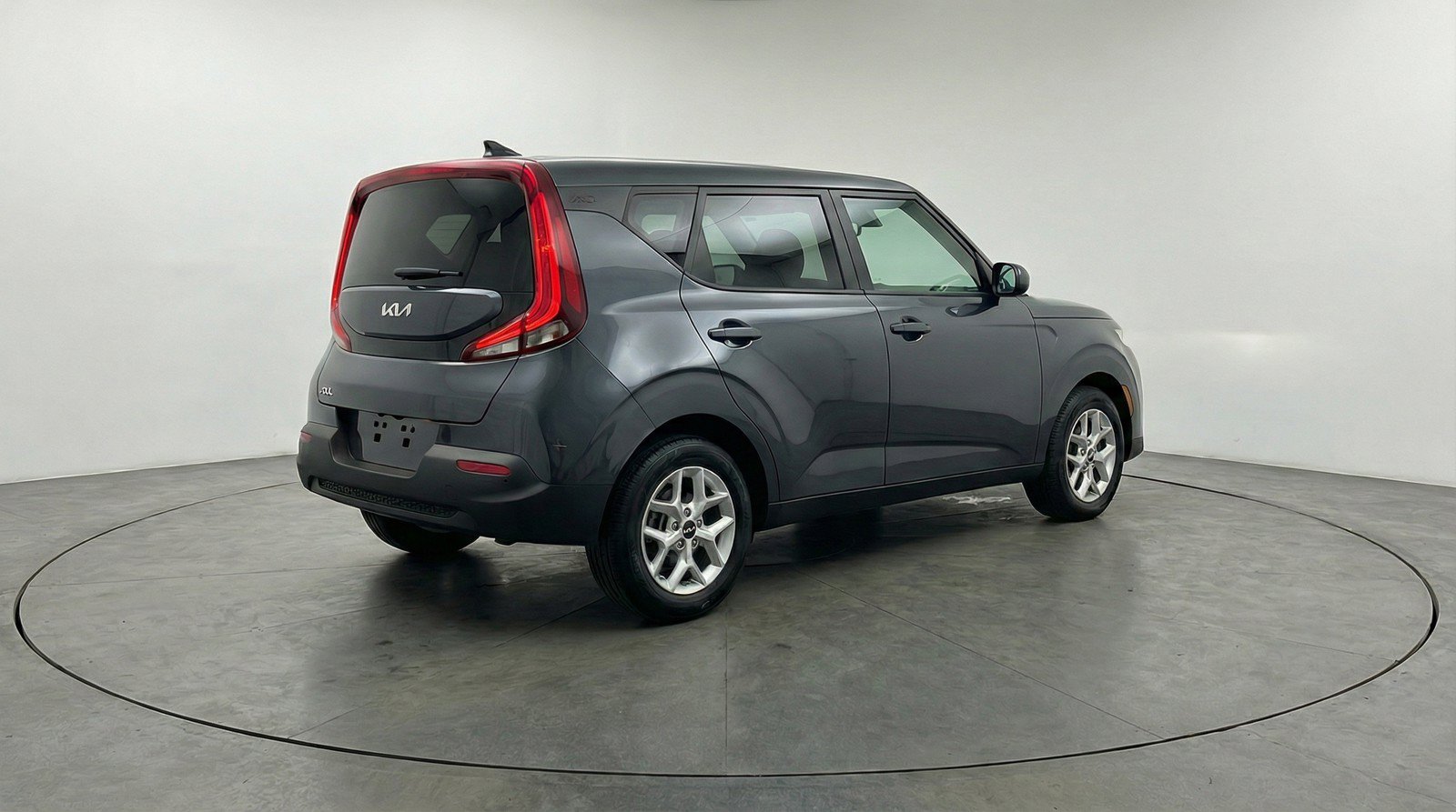 Used 2025 Kia Soul LX w/ LX Technology Package FWD image 9