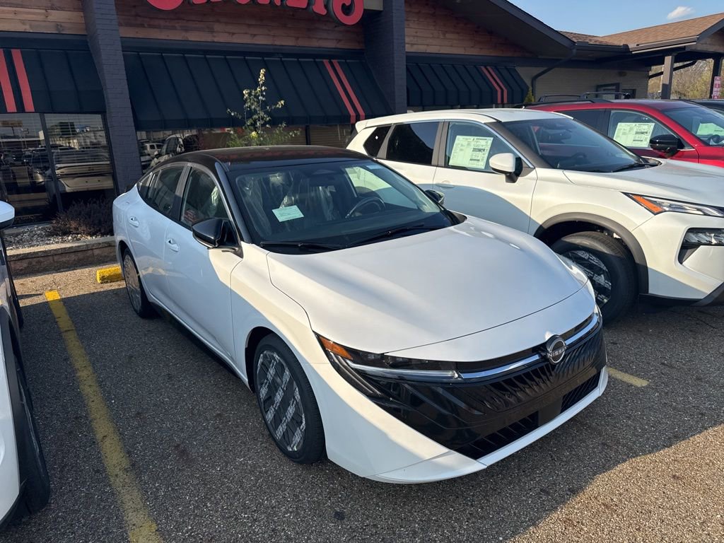 New 2026 Nissan Sentra SR image 3