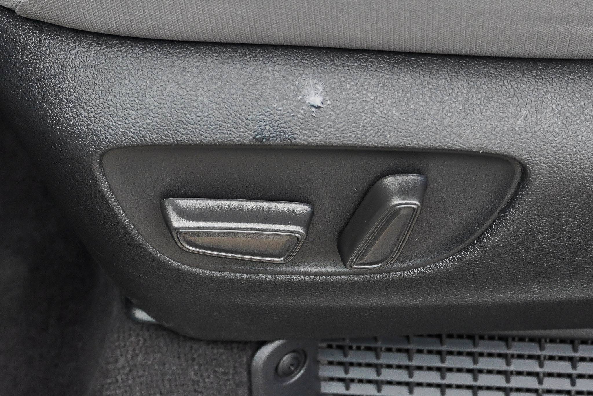 Certified 2025 Toyota Sienna LE AWD/4WD image 17