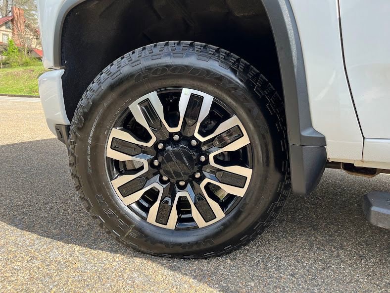 Used 2020 Chevrolet Silverado 3500 High Country w/ Technology Package image 55