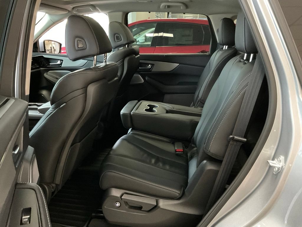 Certified 2026 Acura MDX w/ Technology Package AWD/4WD image 25