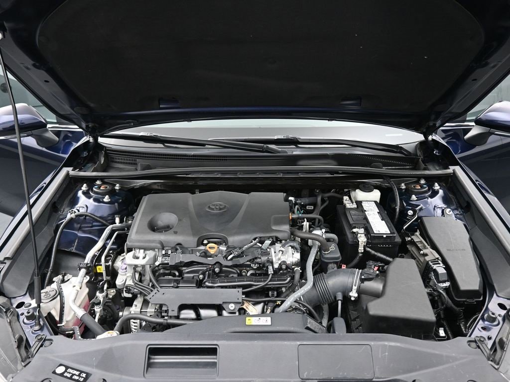 Used 2021 Toyota Camry SE image 24