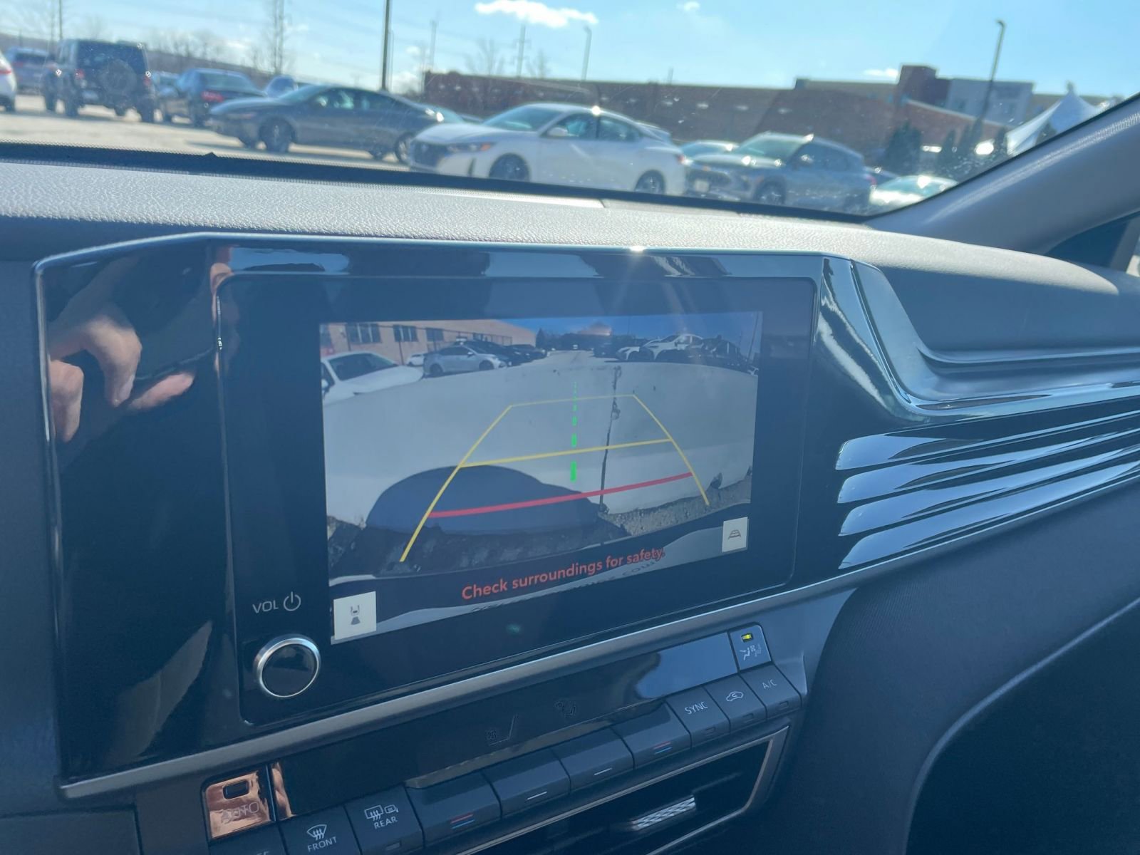 Used 2025 Toyota Camry LE image 24