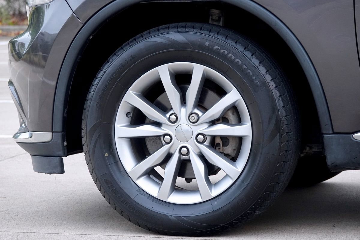 Used 2016 Dodge Durango SXT image 24