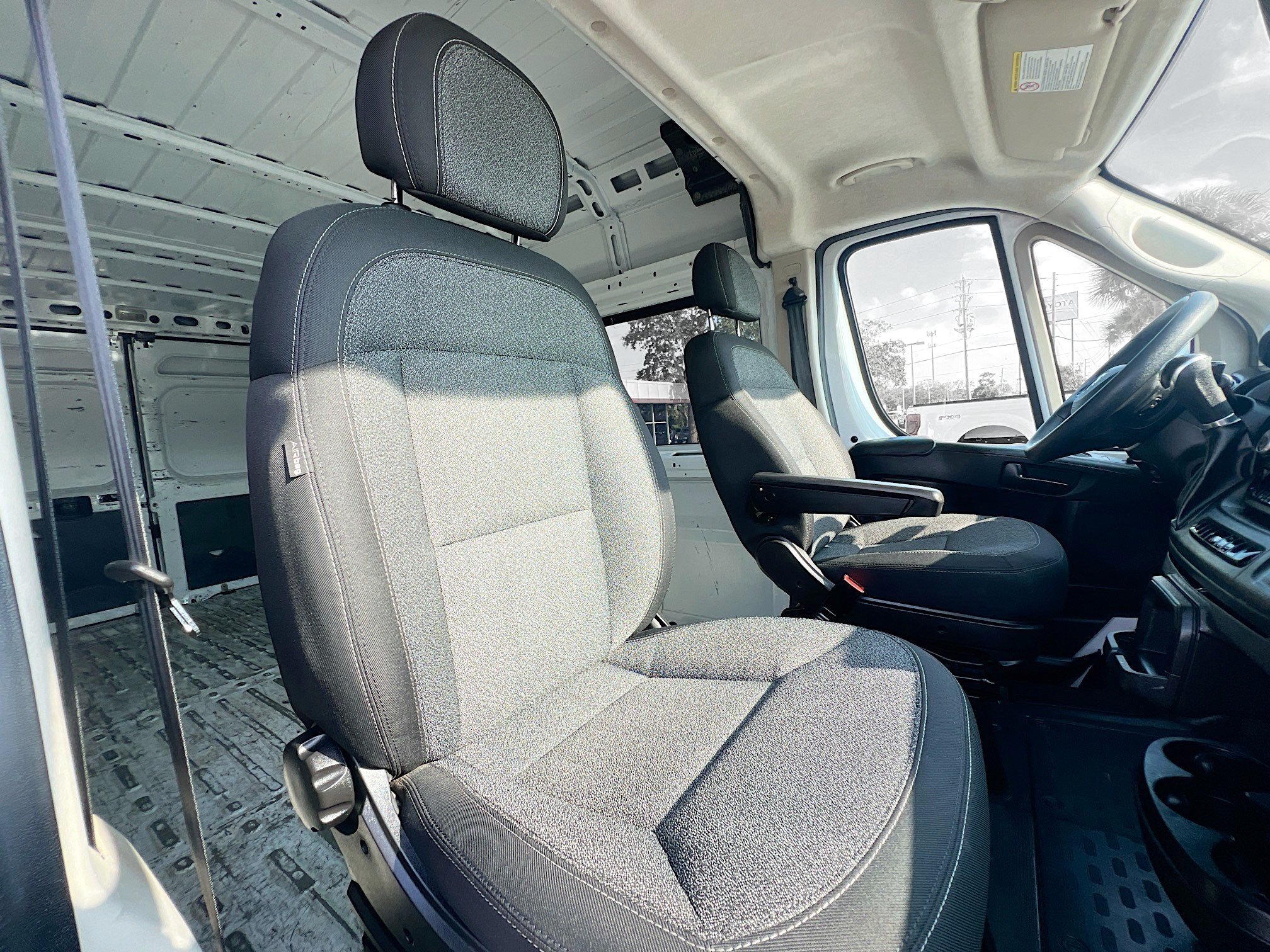 Used 2022 RAM ProMaster 3500 FWD image 31
