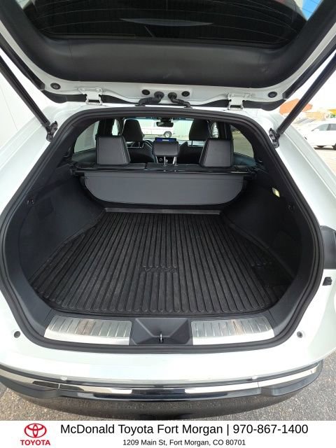 Used 2023 Toyota Venza Nightshade image 18