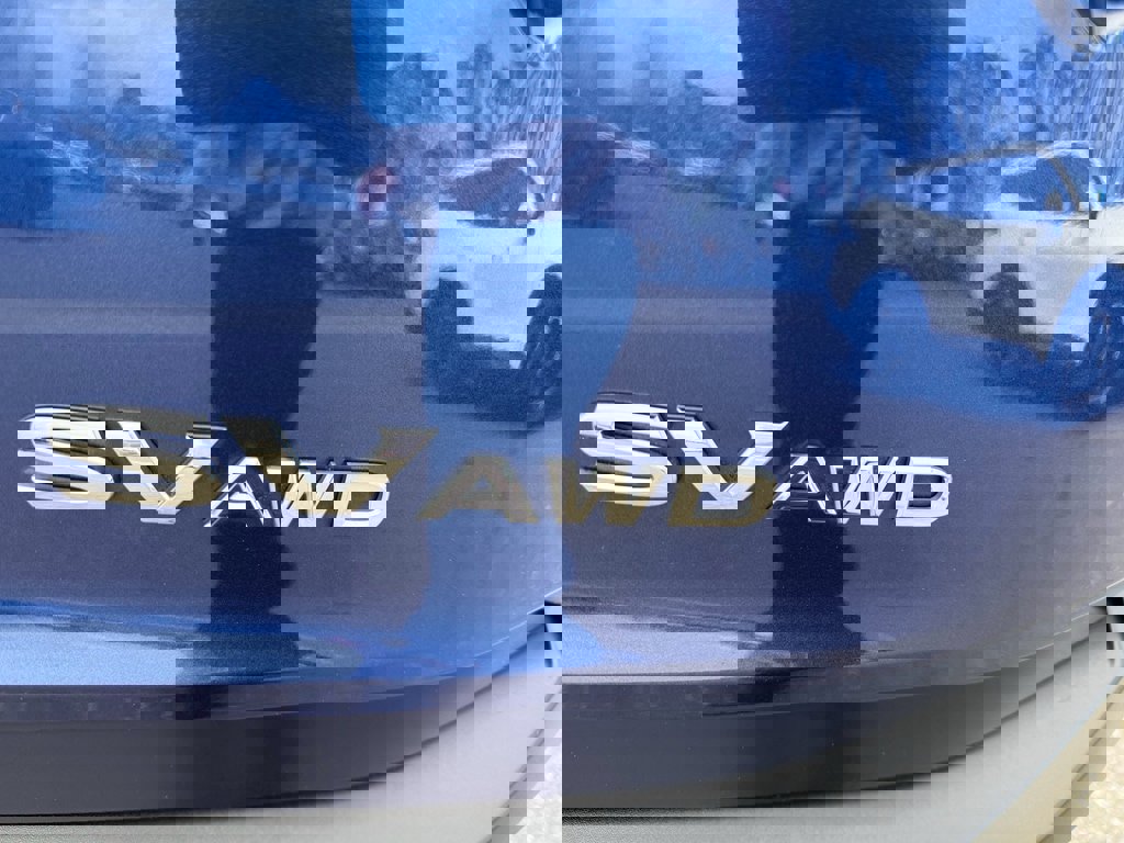 Used 2023 Nissan Rogue SV image 7