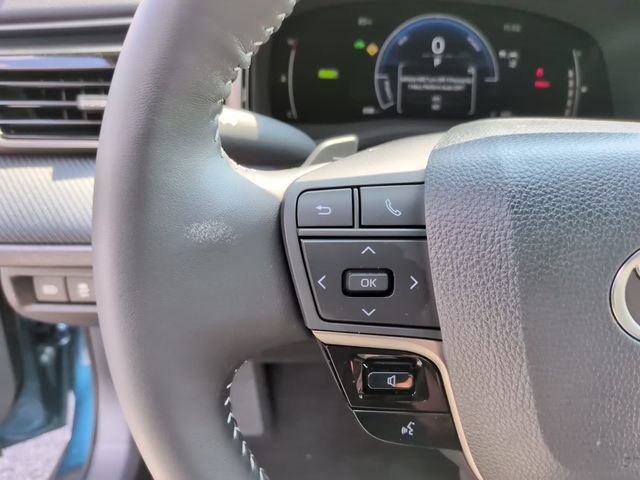 Used 2026 Toyota Camry SE w/ Convenience Package FWD image 15
