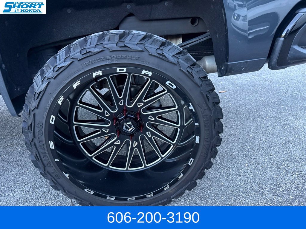 Used 2022 Chevrolet Silverado 1500 LT Trail Boss w/ LT Trail Boss Premium Package AWD/4WD image 10