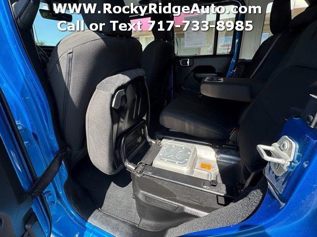 Used 2023 Jeep Wrangler Unlimited w/ Cold Weather Group AWD/4WD image 20