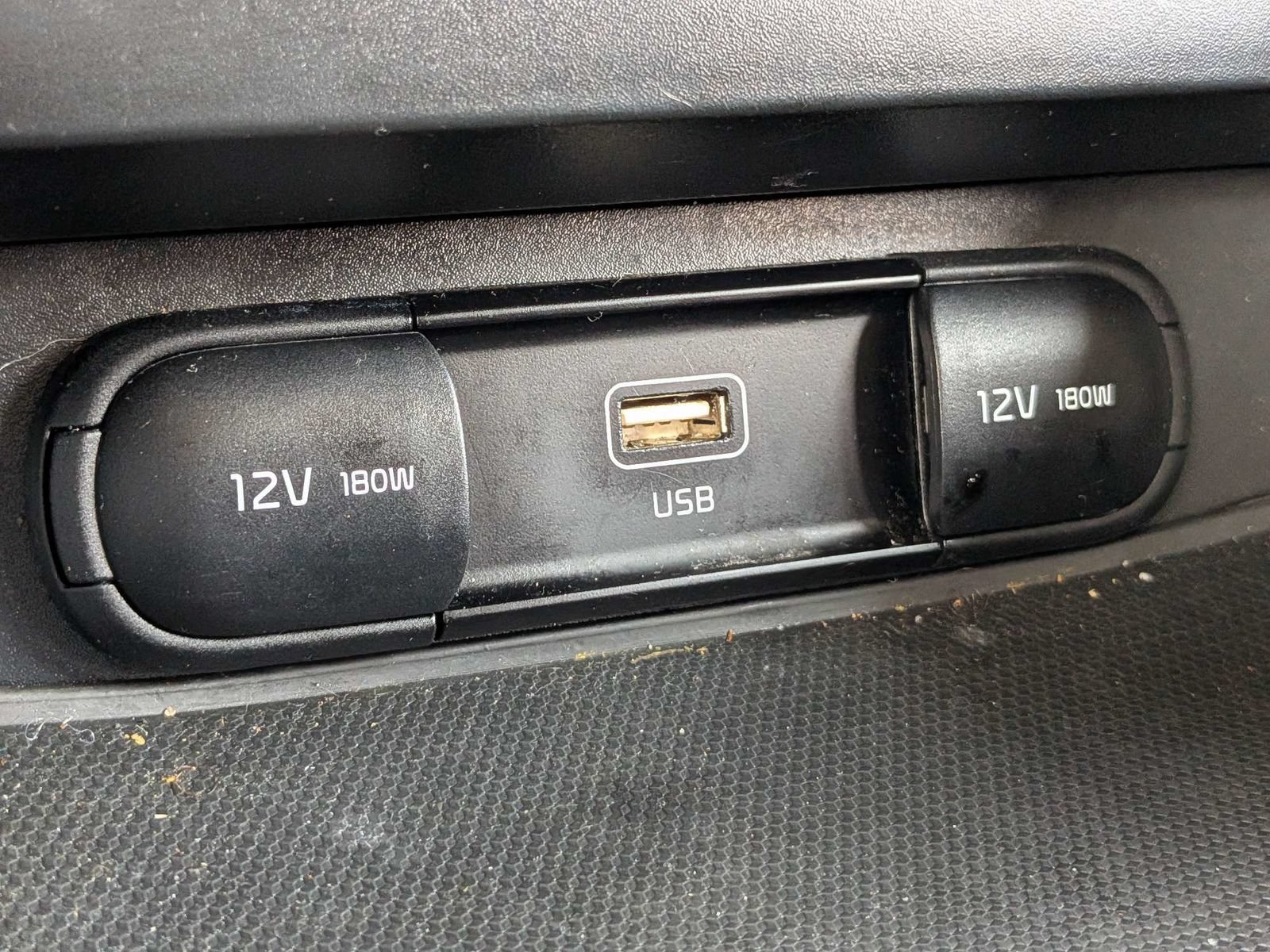 Used 2024 Kia Soul LX w/ Option Group 015 FWD image 21