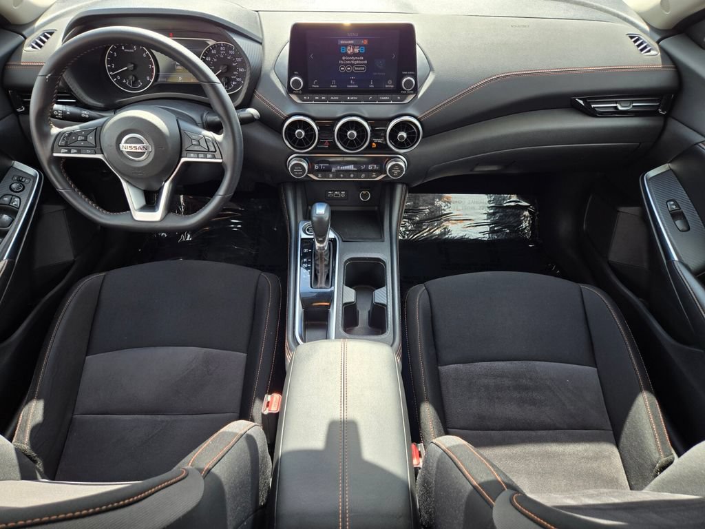Certified 2021 Nissan Sentra SR FWD image 15