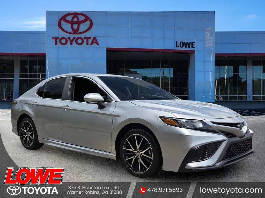 Used 2024 Toyota Camry SE FWD video 1