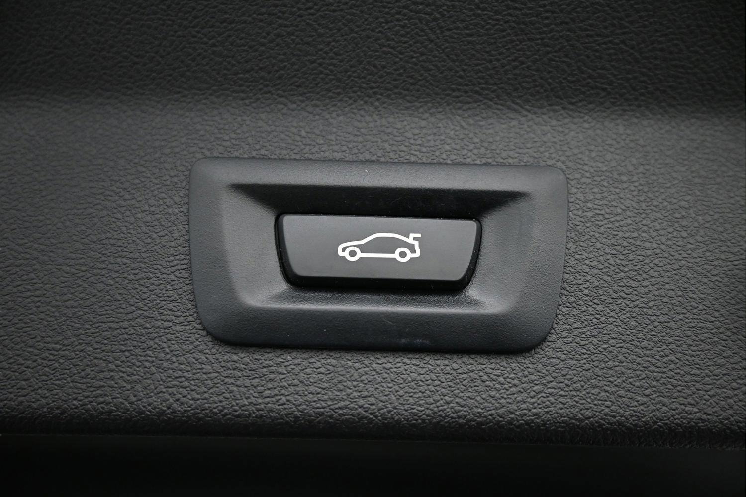 Used 2019 BMW X3 xDrive30i w/ Driving Assistance Package image 21