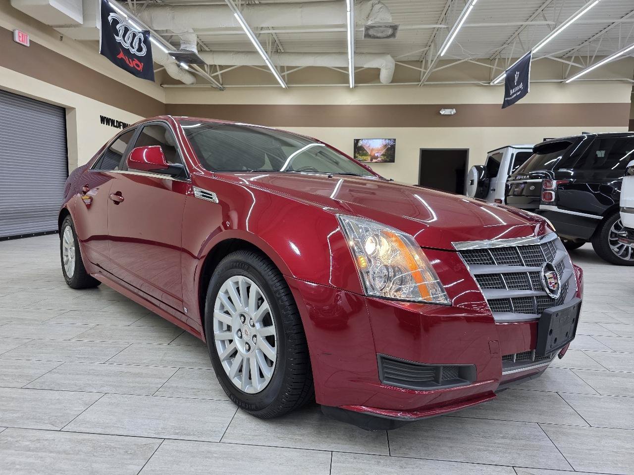 Used 2010 Cadillac CTS Luxury RWD image 4