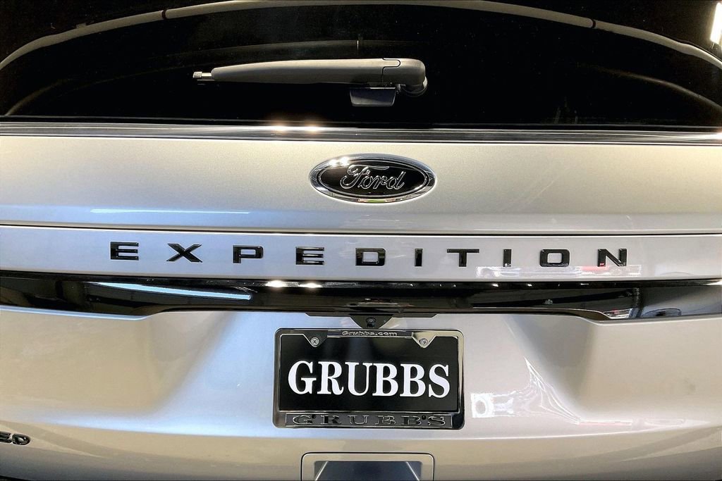Used 2024 Ford Expedition Limited image 42