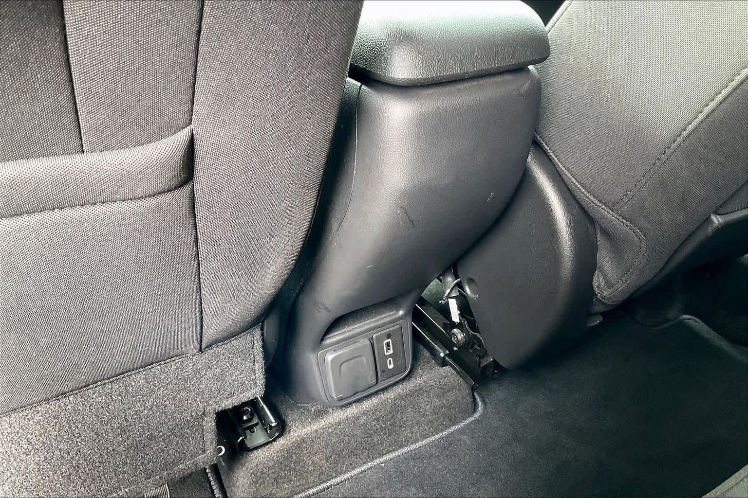 Used 2023 Chevrolet TrailBlazer LT w/ Convenience Package FWD image 33