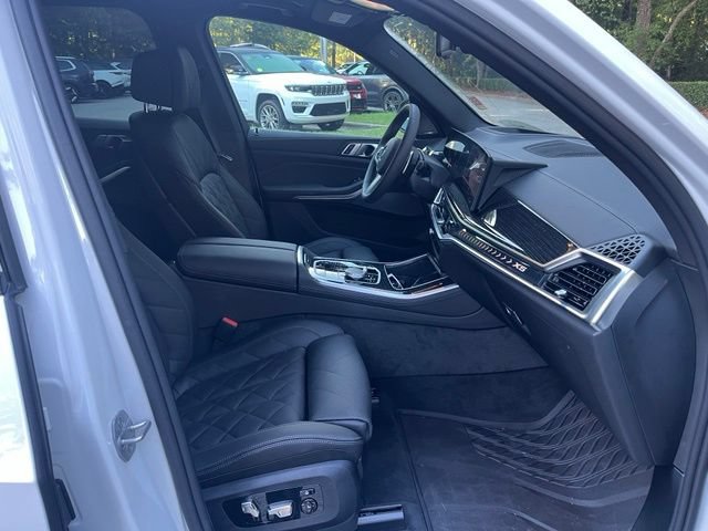 Used 2026 BMW X5 xDrive40i w/ M Sport Package AWD/4WD image 11