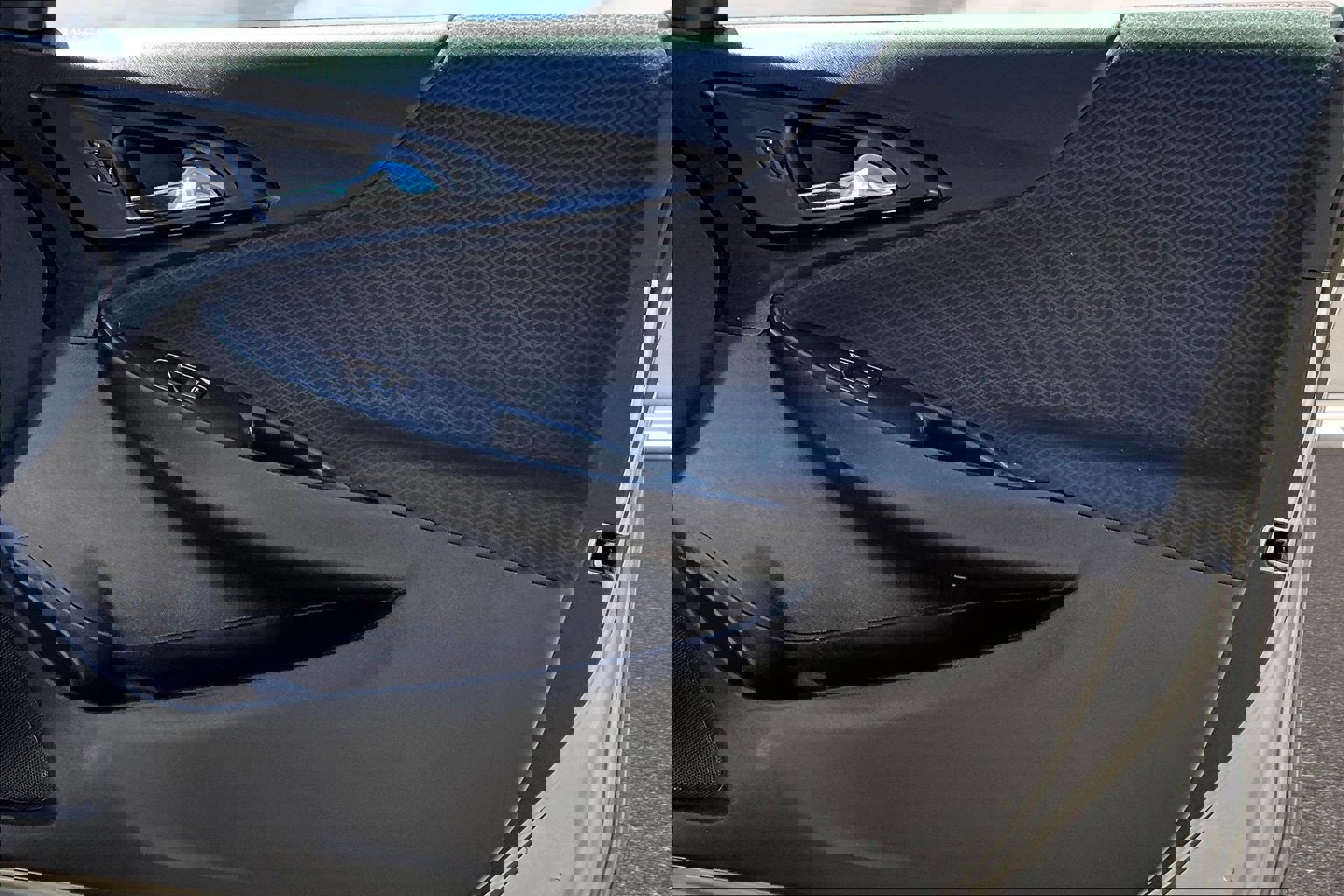 Used 2018 Chevrolet Malibu LT FWD image 19