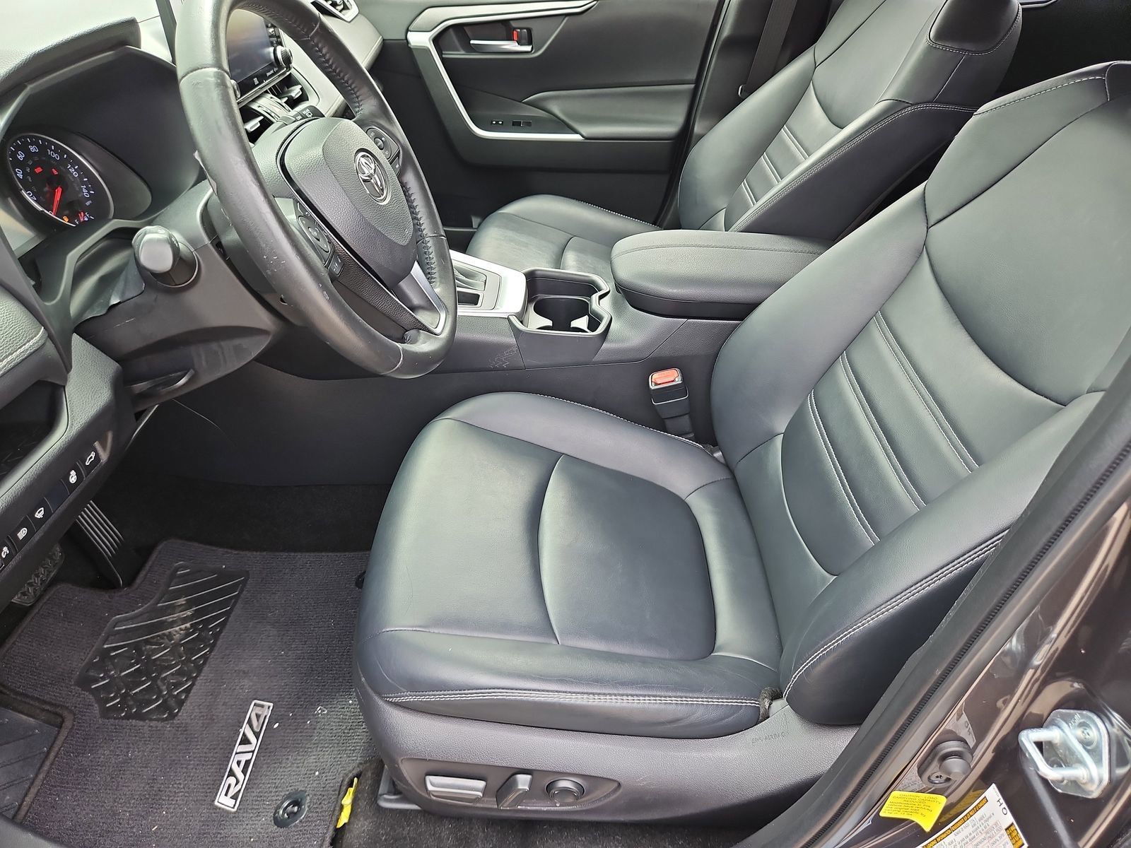 Used 2020 Toyota RAV4 XLE Premium AWD/4WD image 13