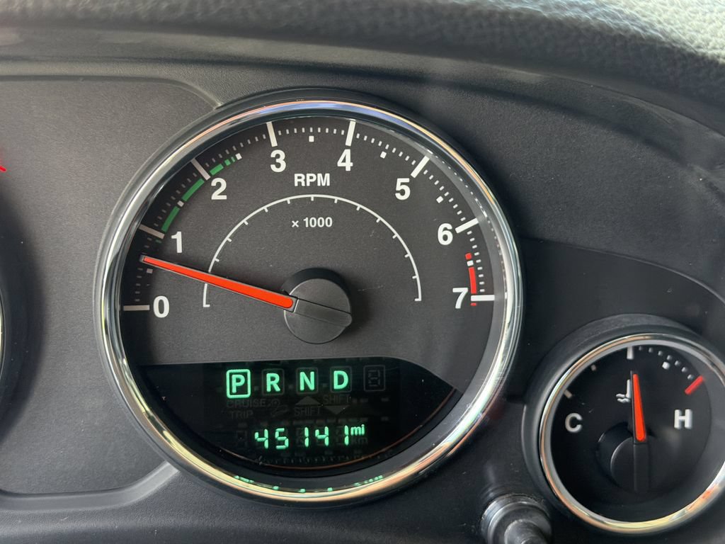 Used 2016 Jeep Wrangler Unlimited Sahara AWD/4WD image 30