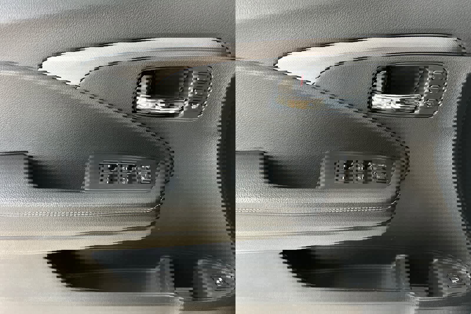 Used 2025 Honda Ridgeline RTL image 12