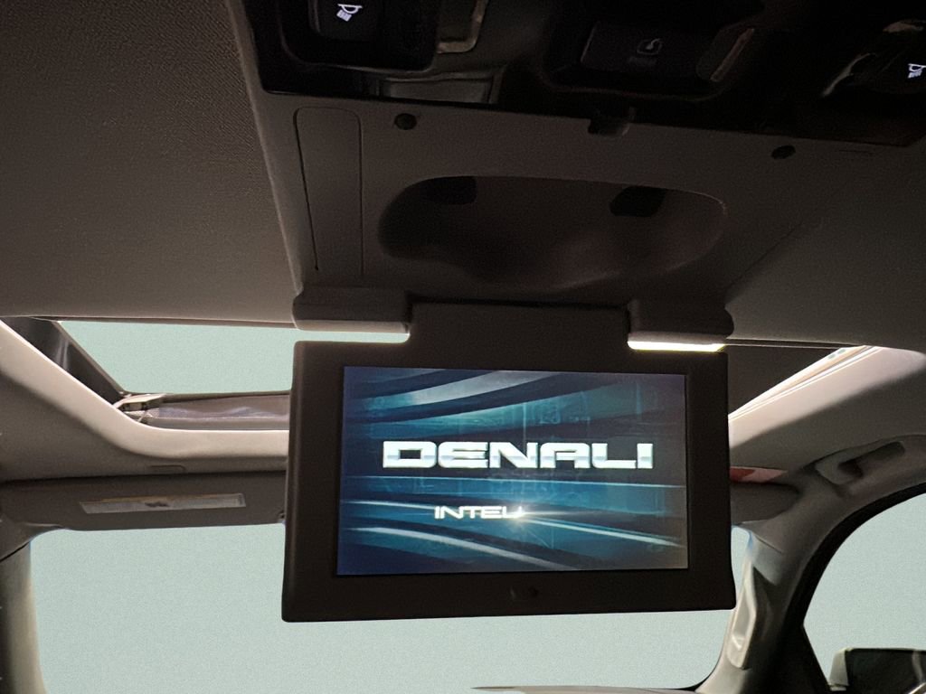 Used 2018 GMC Yukon Denali w/ Open Road Package AWD/4WD image 26