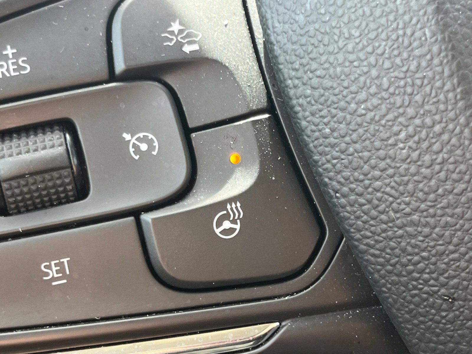 Used 2023 Buick Envision Essence w/ Sport Touring Package FWD image 22