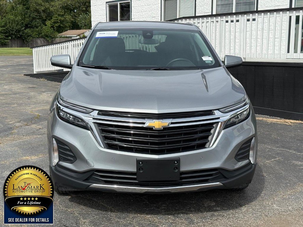 Used 2024 Chevrolet Equinox LT FWD image 2