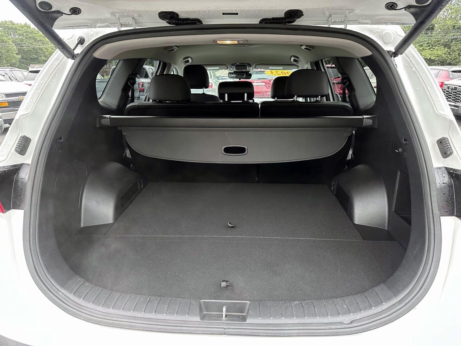 Used 2023 Hyundai Santa Fe SEL AWD/4WD image 7