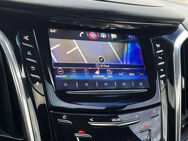 Used 2016 Cadillac Escalade Platinum image 29