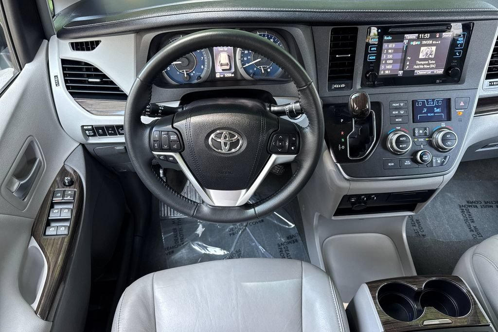 Used 2015 Toyota Sienna XLE w/ XLE Navigation Package AWD/4WD image 13